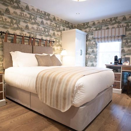 Cromwell Arms Country Pub With Rooms Ромсі Екстер'єр фото