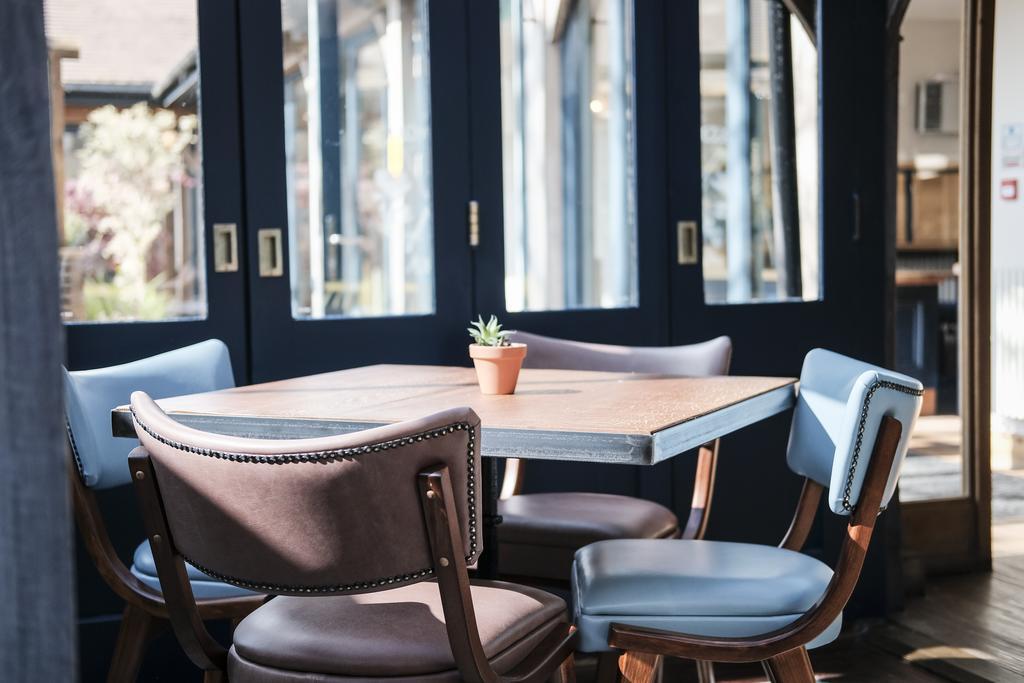 Cromwell Arms Country Pub With Rooms Ромсі Екстер'єр фото