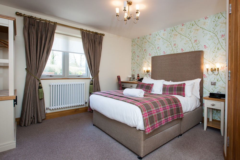 Cromwell Arms Country Pub With Rooms Ромсі Екстер'єр фото