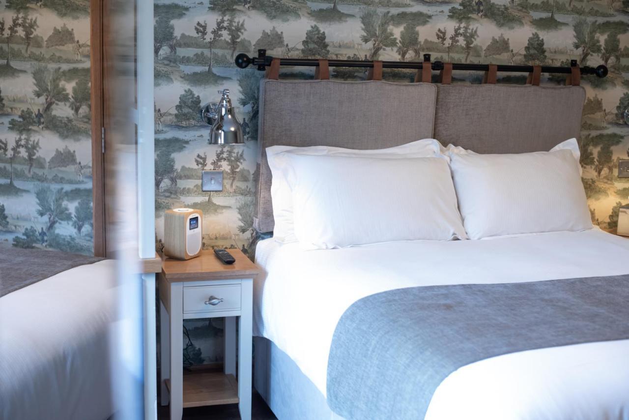 Cromwell Arms Country Pub With Rooms Ромсі Екстер'єр фото