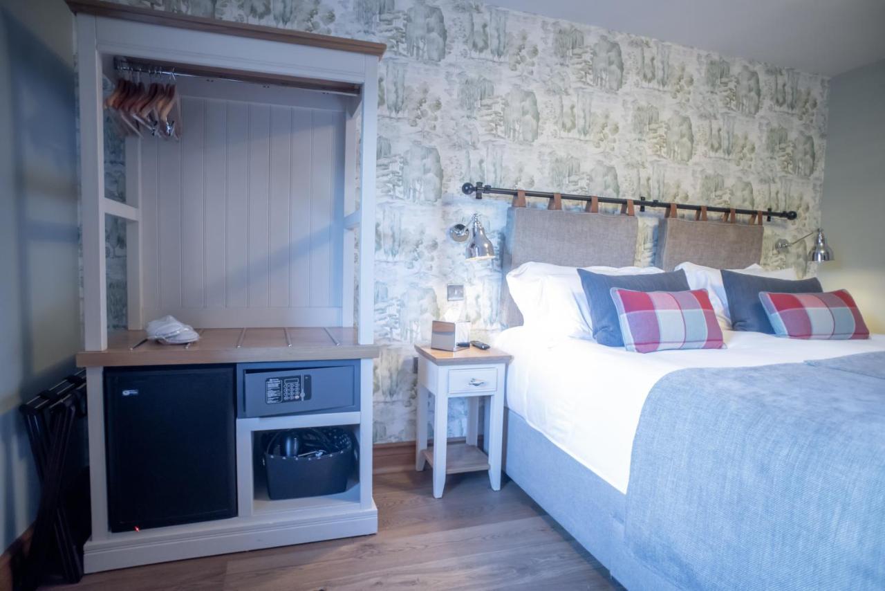 Cromwell Arms Country Pub With Rooms Ромсі Екстер'єр фото