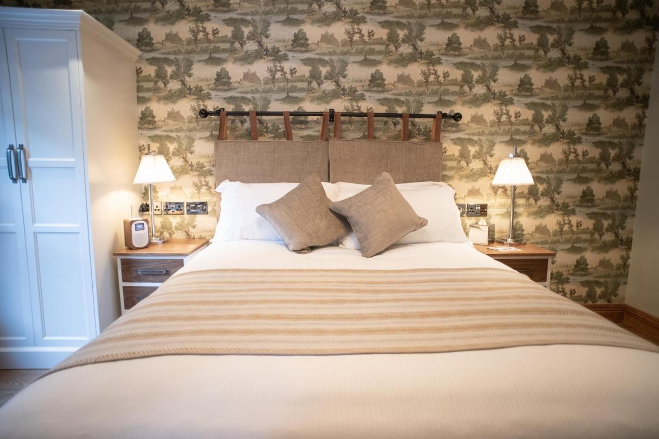 Cromwell Arms Country Pub With Rooms Ромсі Екстер'єр фото