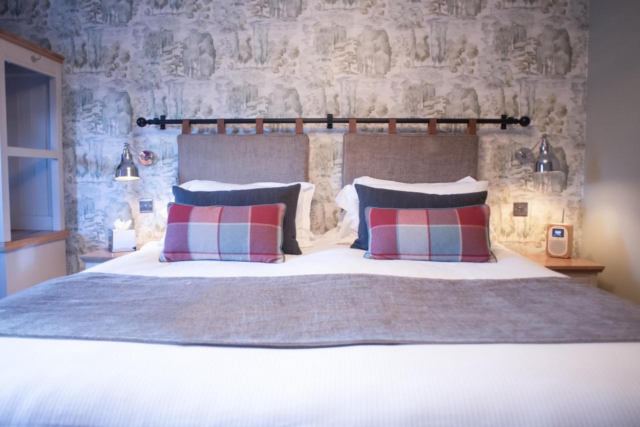 Cromwell Arms Country Pub With Rooms Ромсі Екстер'єр фото